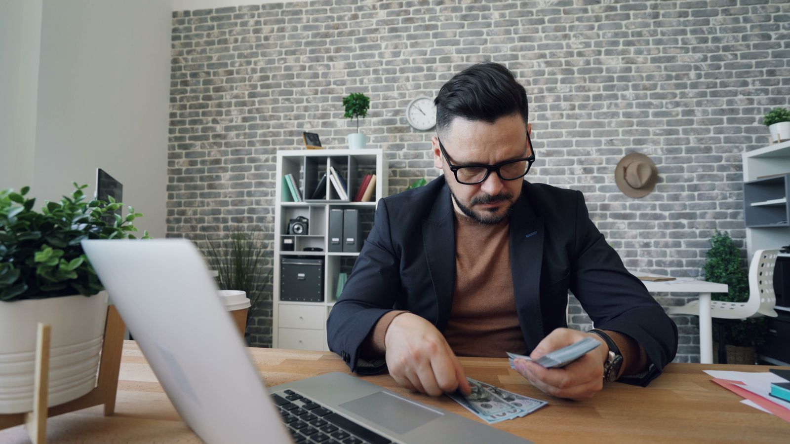 What Makes a Financial Services Website Trustworthy?
